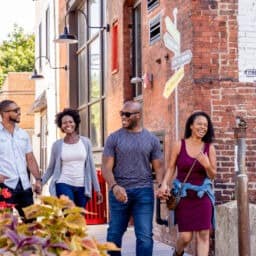 Couple walking in philadelphia