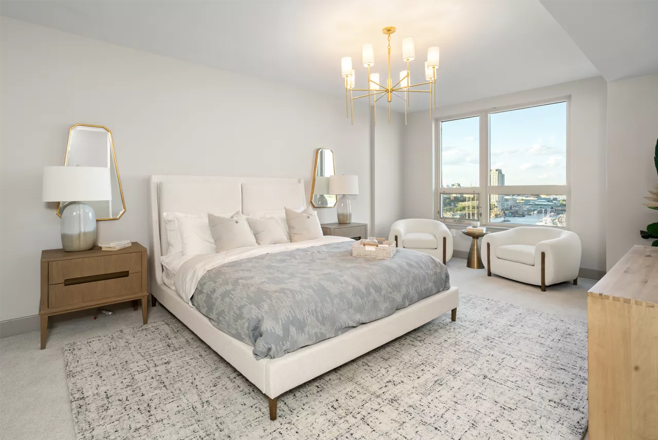 Owner's bedroom in 3 bedroom luxury condominum